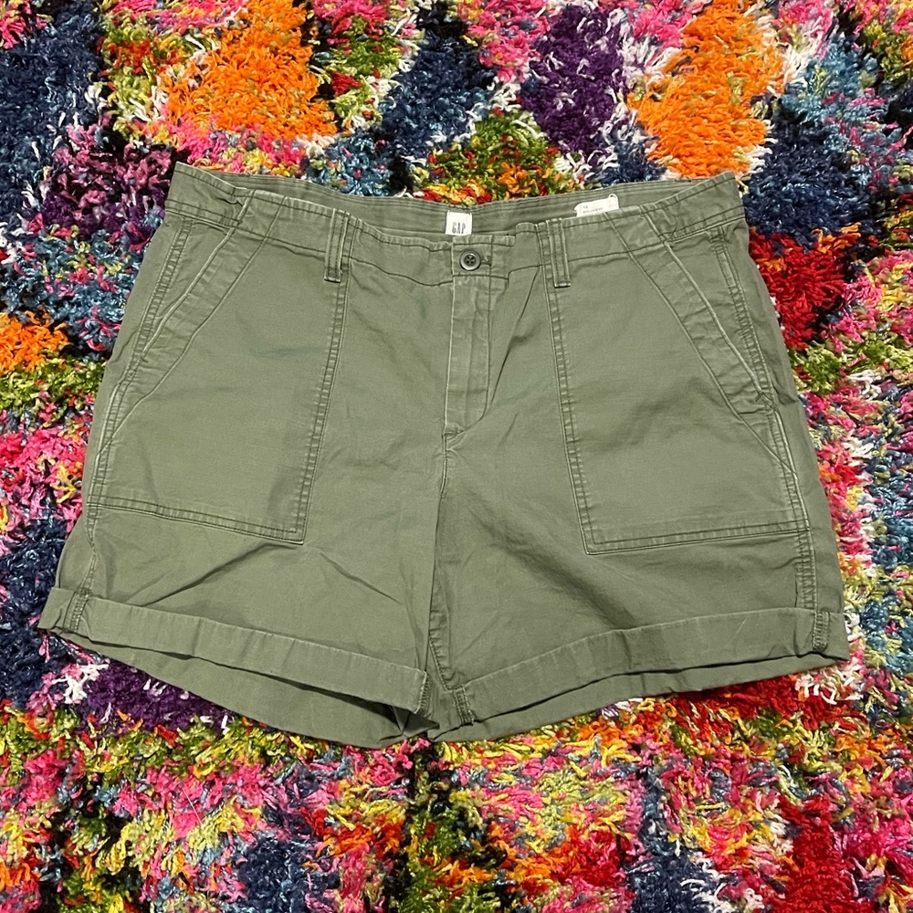 GAP Girlfriend Chino Shorts
